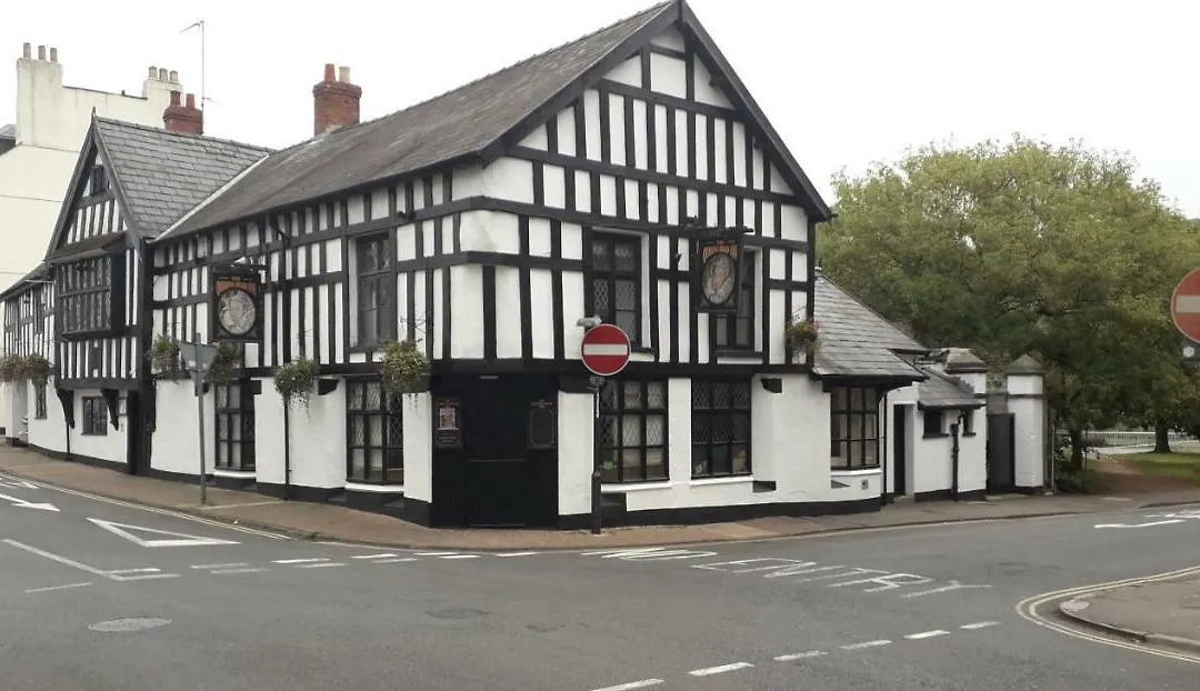 Queens Head Inn-1